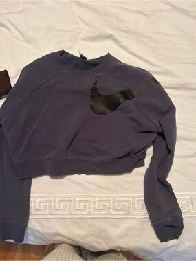 Nike Women's Cropped Crew Sweatshirt